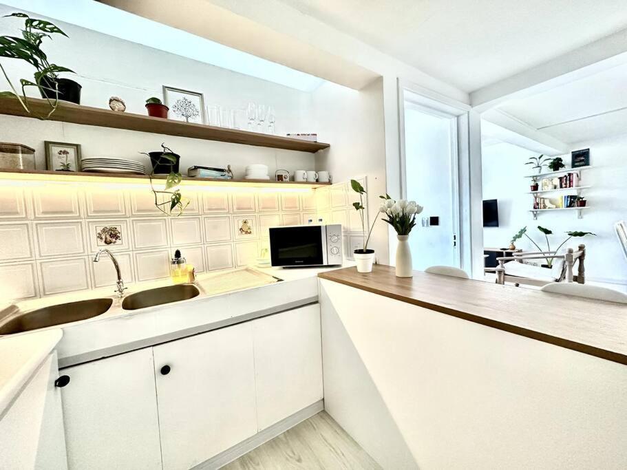 3 Bedroom Beachside Apartment - 30 Secs From Beach Flic en Flac Екстер'єр фото