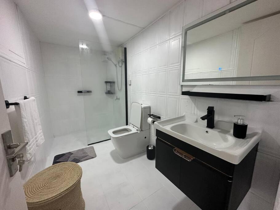 3 Bedroom Beachside Apartment - 30 Secs From Beach Flic en Flac Екстер'єр фото